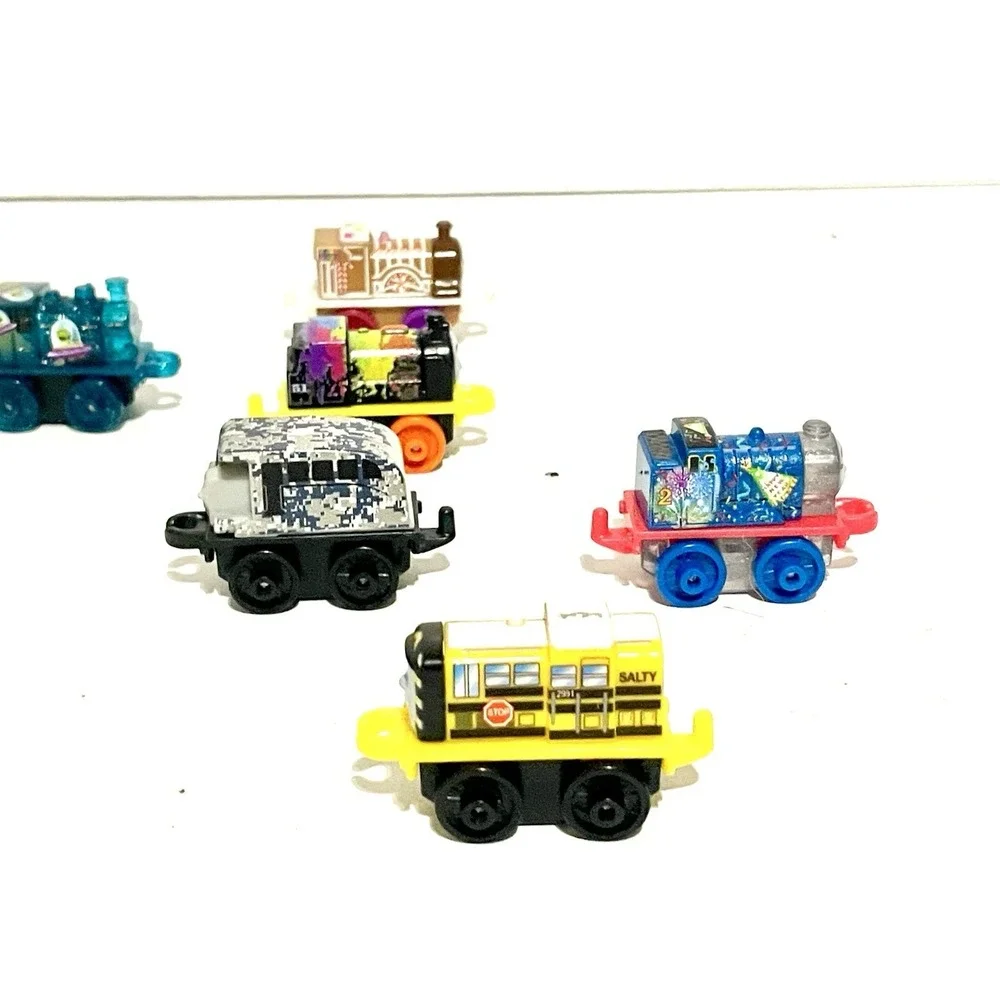 Thomas & Friends Minis Thomas Birthday Cake Sprinkles And More  Mini Train Lot